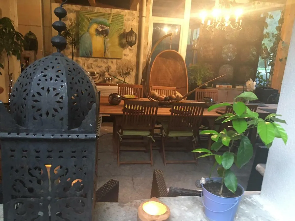 Oda ve Kahvaltı Chambre D'Hotes Sandra Annot